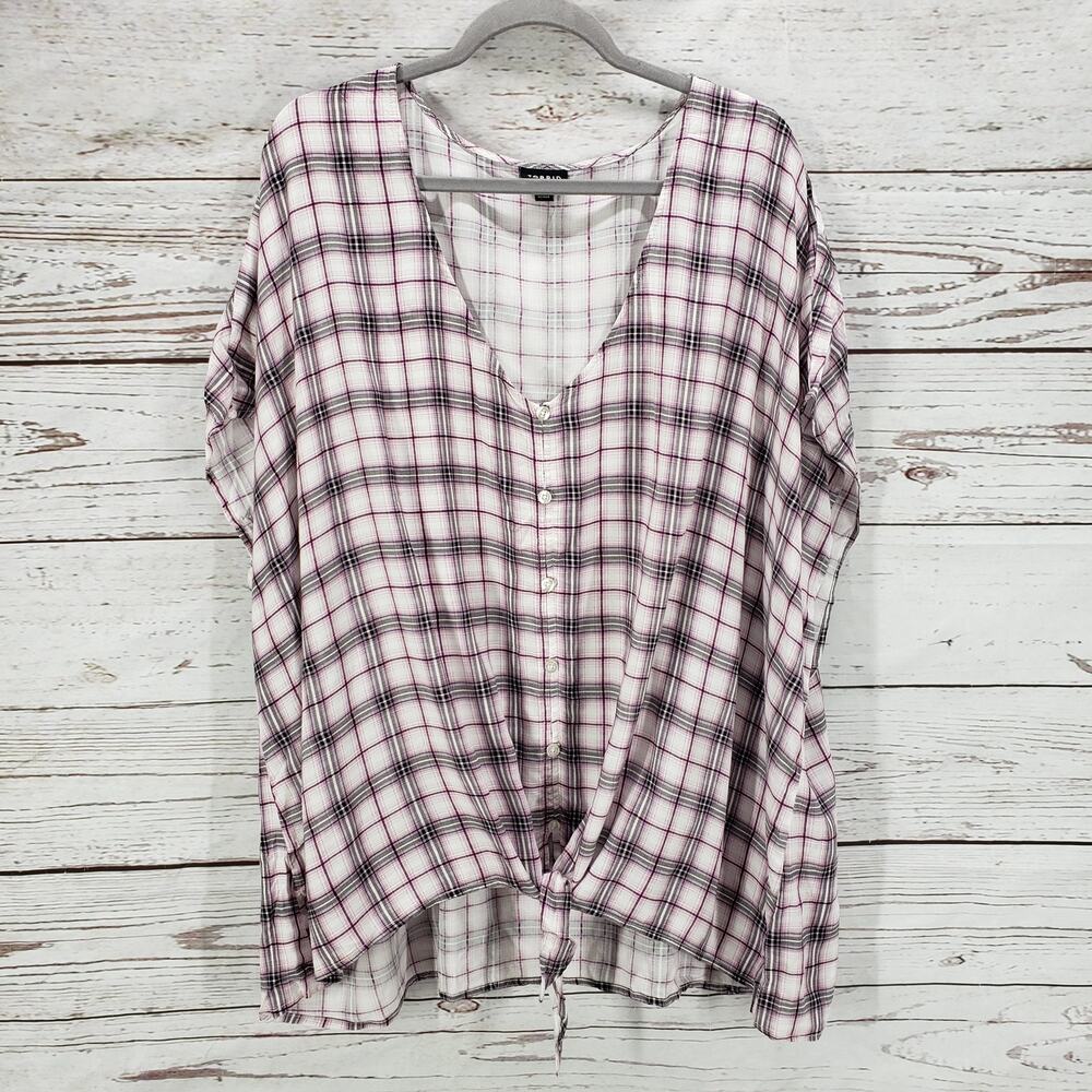 Torrid Women's Purple Plaid Rayon Tie Front V-Neck Top Size 5